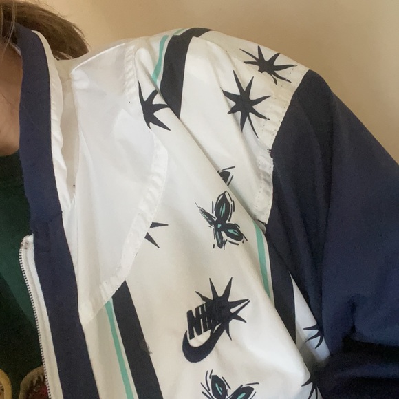 Nike Windbreaker Jacket - Picture 6 of 6